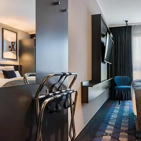 - The Niu, Square By Ihg Szálloda 3*
