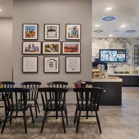 호텔 - The Niu, Square By Ihg 3*