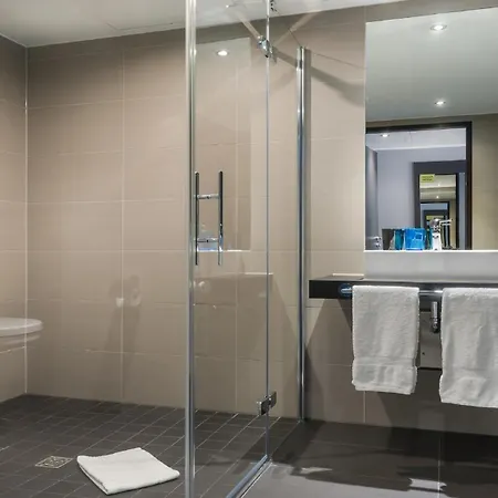 - The Niu, Square By Ihg Hotel City Airport Mannheim