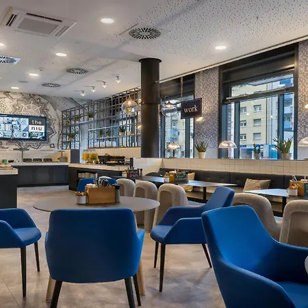- The Niu, Square By Ihg Hotel 3*