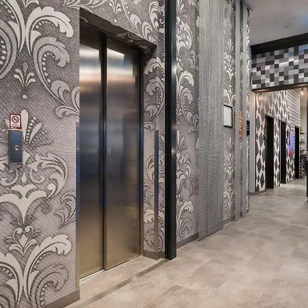 - The Niu, Square By Ihg 호텔 3*