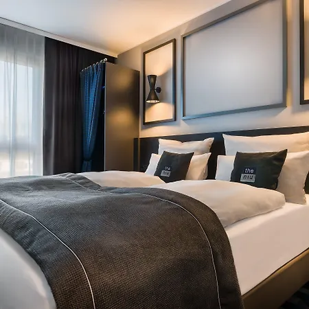 - The Niu, Square By Ihg Hotel