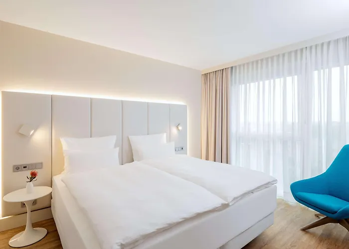 - The Niu, Square By Ihg 3*