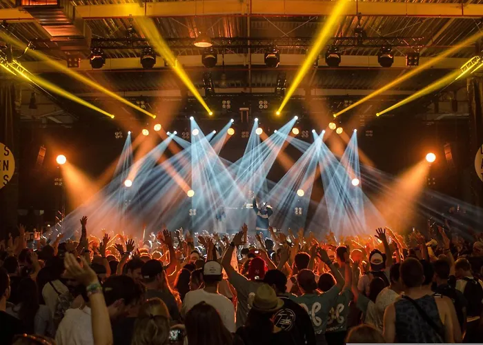 - The Niu, Square By Ihg 酒店 3*